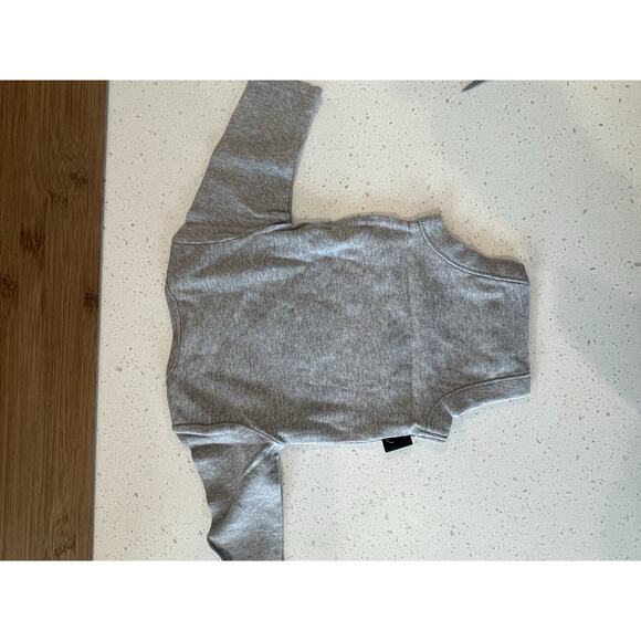 Infant One-Piece‎ Bodysuit from Old Navy Gray 0-3 Months NEW - Picture 8 of 8